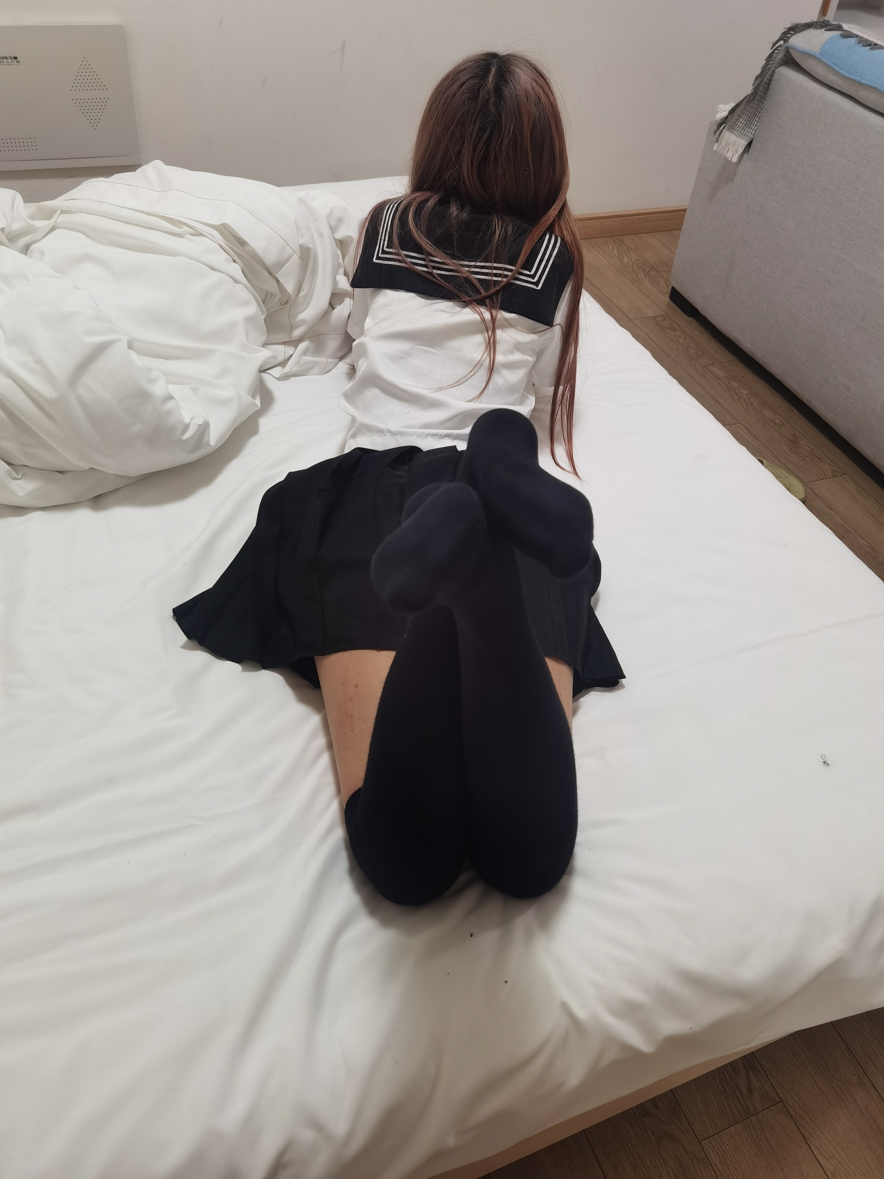 顶级JK过膝袜嫩穴小女友【30P】