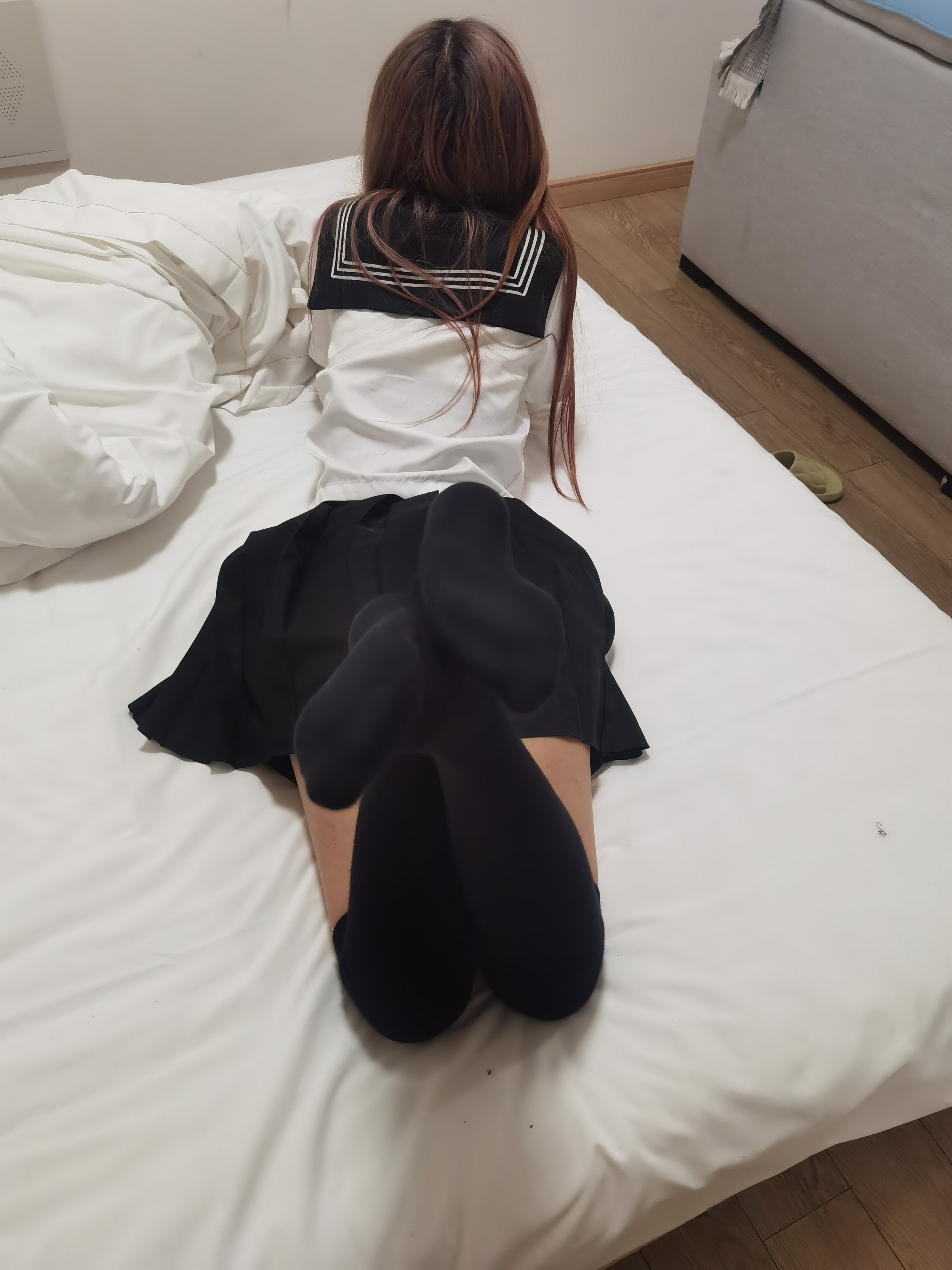 顶级JK过膝袜嫩穴小女友【30P】
