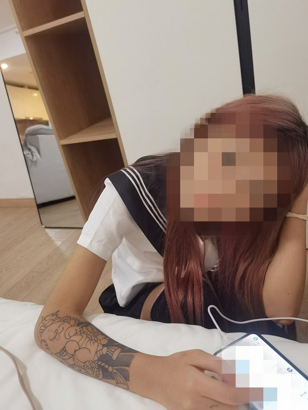 顶级JK过膝袜嫩穴小女友【30P】